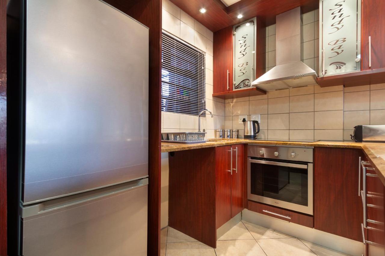 Sandy Bay 12b By Hostagents * Cape Town