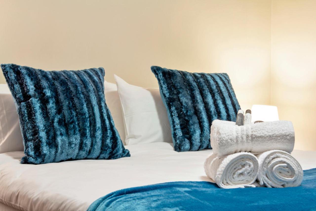 Sandy Bay 12b By Hostagents